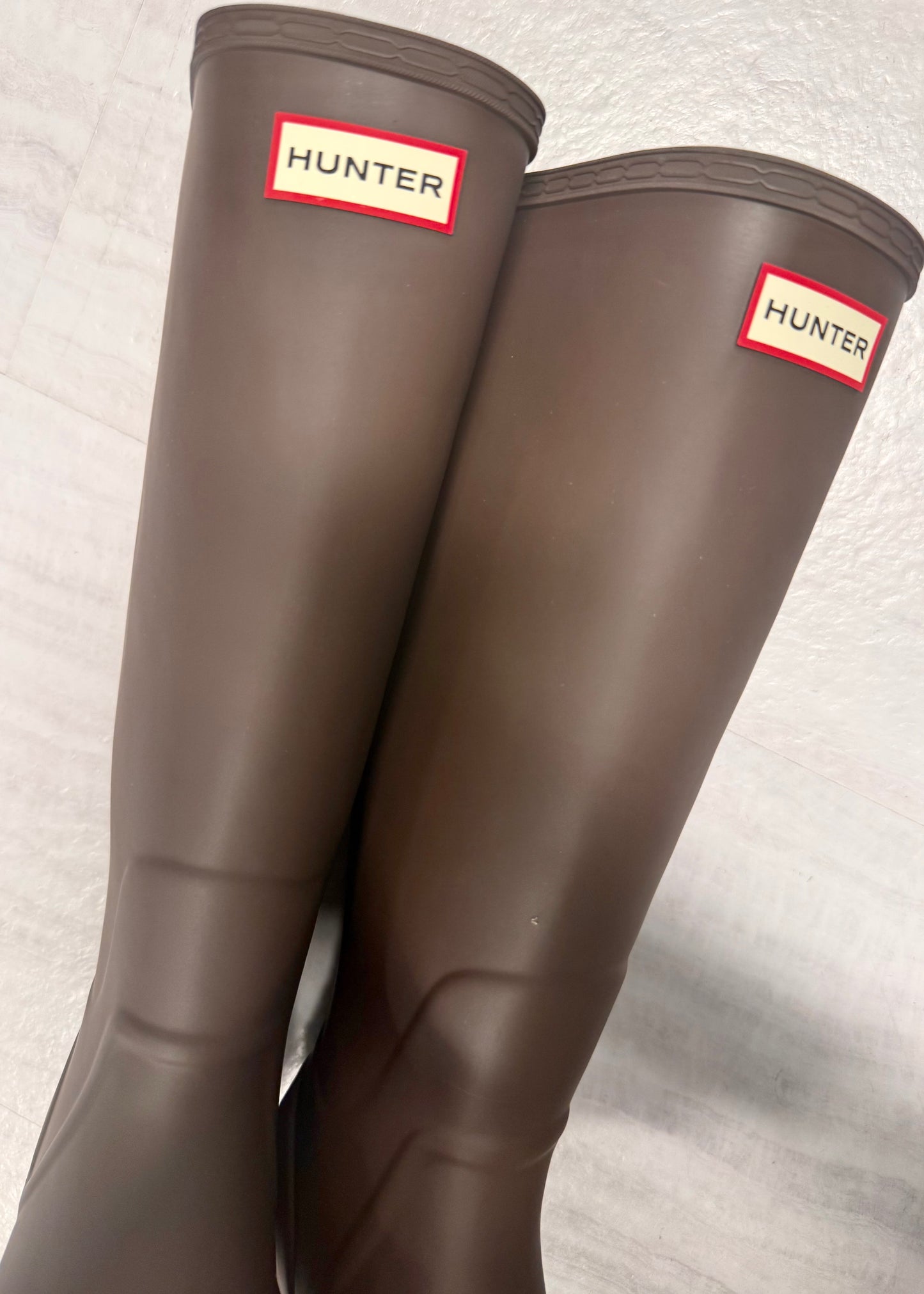 Hunter Original Tall Brown Waterproof Boots – Classic Knee High Rain Boots