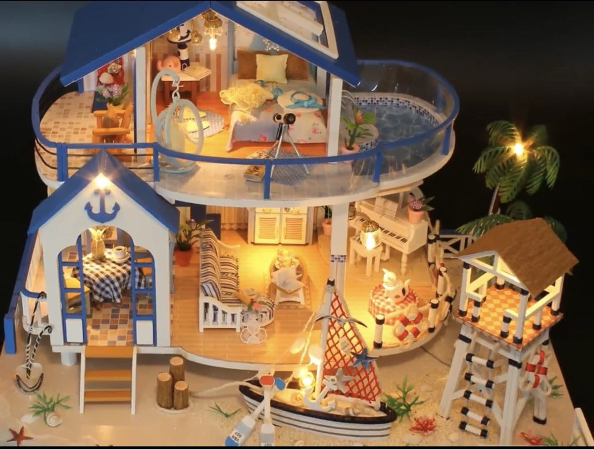 Summer By The Sea DIY Miniature Beach House Kit 1:24 Lighted Dollhouse