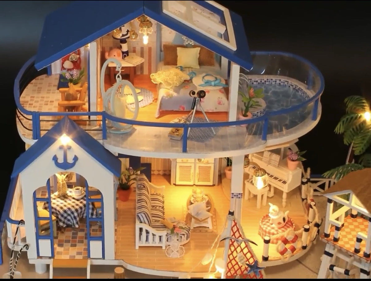 Summer By The Sea DIY Miniature Beach House Kit 1:24 Lighted Dollhouse