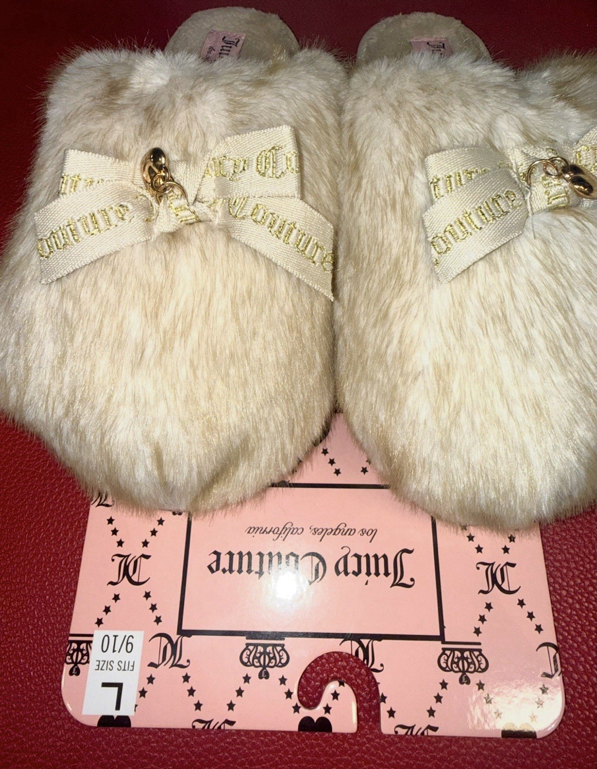 Juicy Couture Cream Faux Fur Bow Slippers w/ Gold Heart Charms– Women’s L 9/10